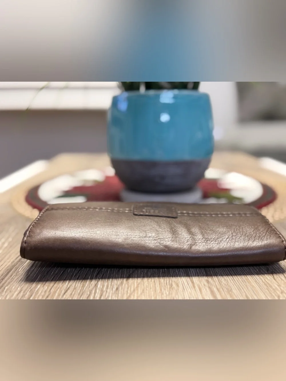Fossil exterior leatherlight